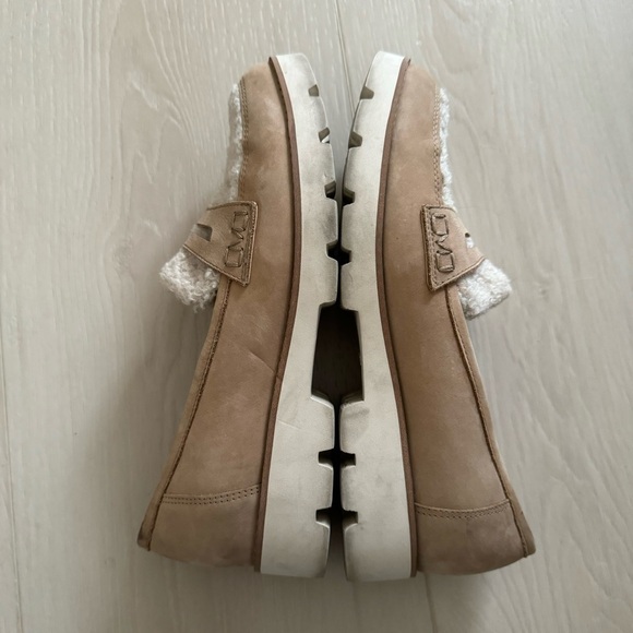 Vionic Cheryl Tan Sherpa Nubbuck Loafer - Picture 6 of 9